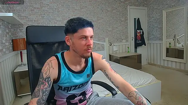 JonahShaw live sex cam