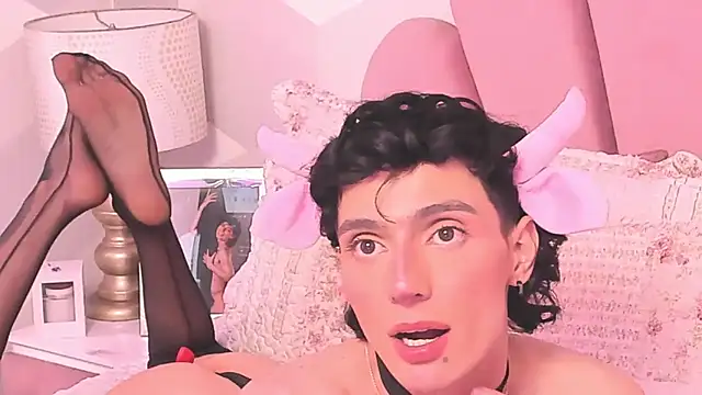 KylieMonnett webcam