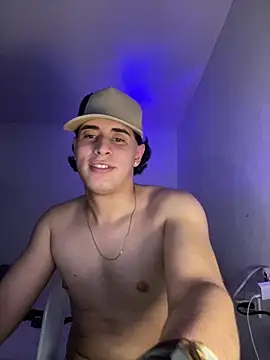 Maximuz1920 webcam