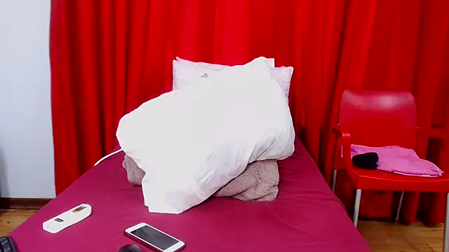 SexyBustyBoobs webcam