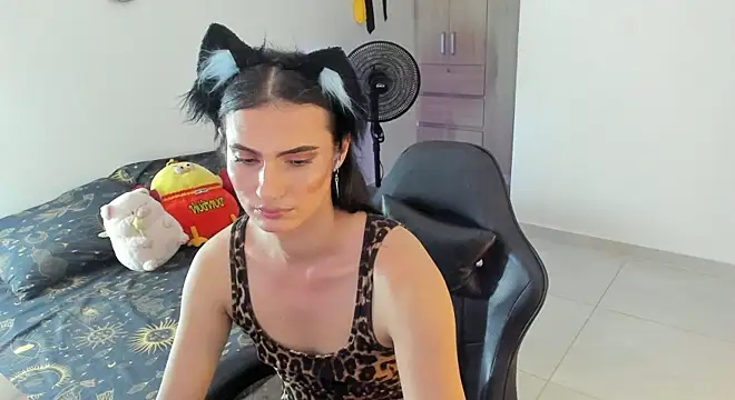 _shantallskinny_ live sex cam