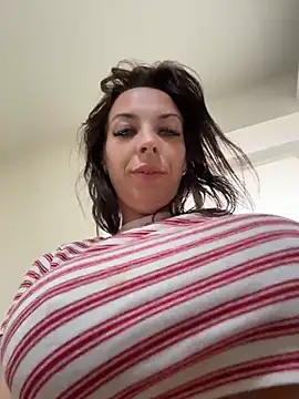 Almmaxxxx webcam