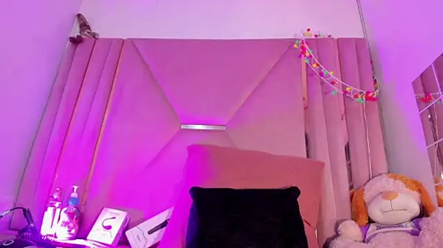 モデル: jazmin_waked