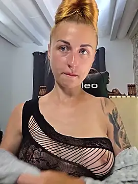 kylie_blck webcam
