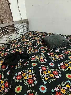 Cute_Kritika webcam