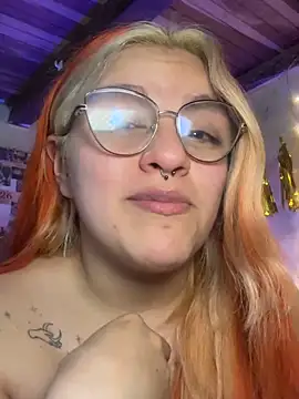 Sophia_Weest99 webcam