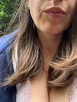 ladywithbigass