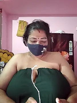 tamil_lathikaaa webcam