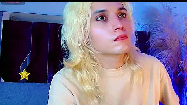honey_skin webcam