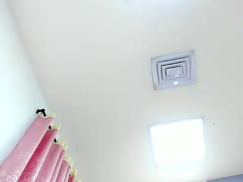Avi_Winklar webcam