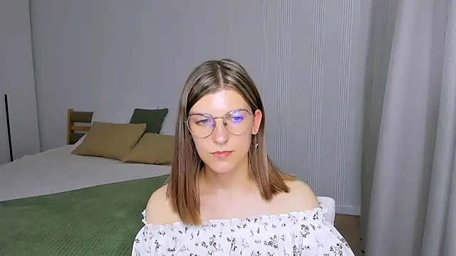 AnnaThorne webcam