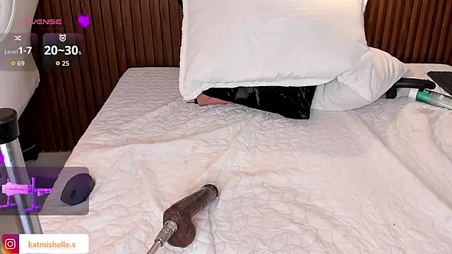 _mishelle webcam