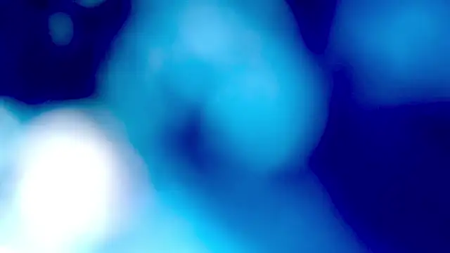 PetiteIvoryQueen19 webcam