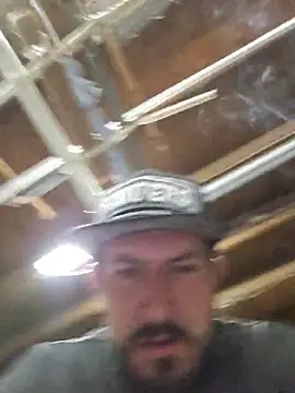 UncutHammer69 webcam