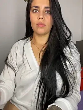 sophyy_white webcam