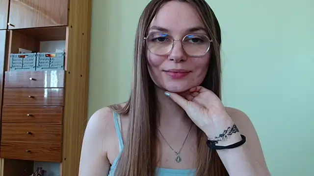 LooveELLYx webcam