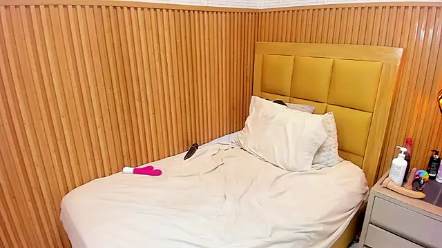 LOLAMAXI webcam