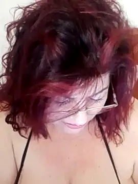 CALDA-AKIRA live sex cam