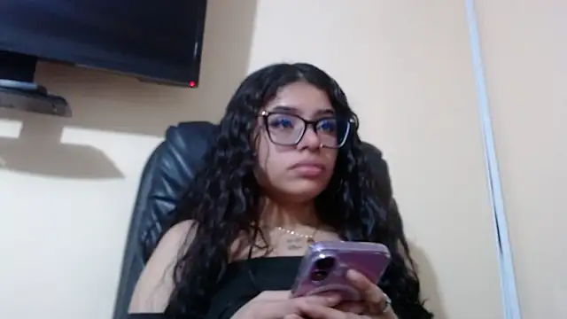 Issaa_Tyler webcam
