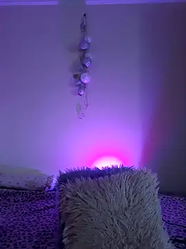 LunaBlaise webcam