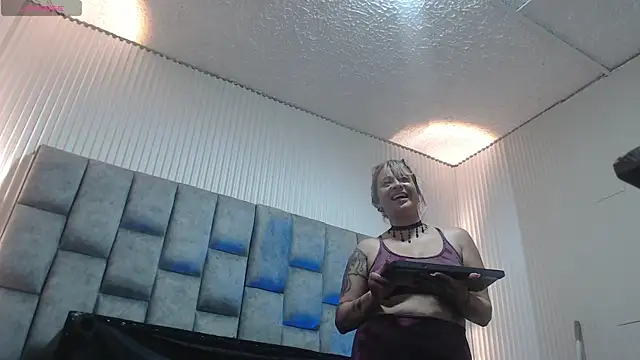 melo_deborah webcam