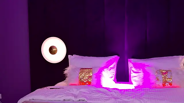 HelenaMorgan webcam