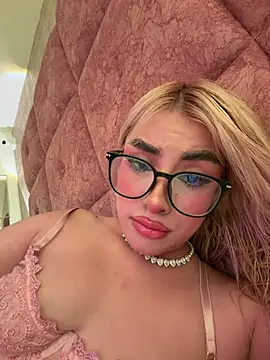 nathalieross1 - NathalieRoss1's free webcam - UK Sex Cams