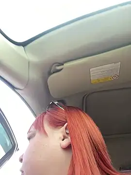LadyDreams11 webcam