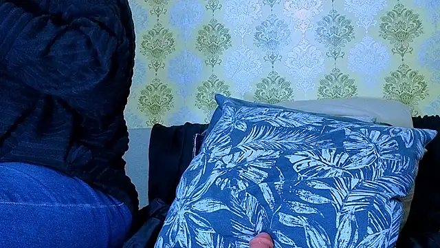 anya_weisz webcam