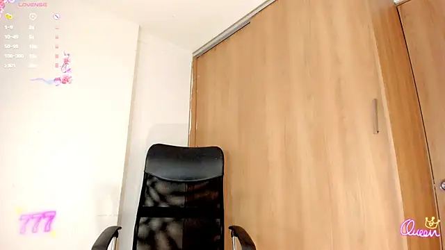 Nicol_ofi24 webcam