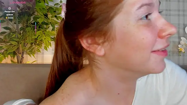 Nika_Jonson webcam