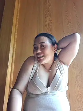 199lyina webcam
