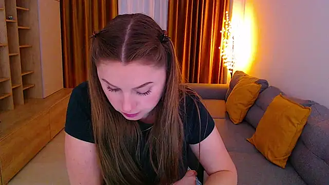 mia_bloomy webcam