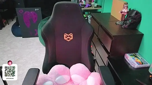 Maya_Viola webcam