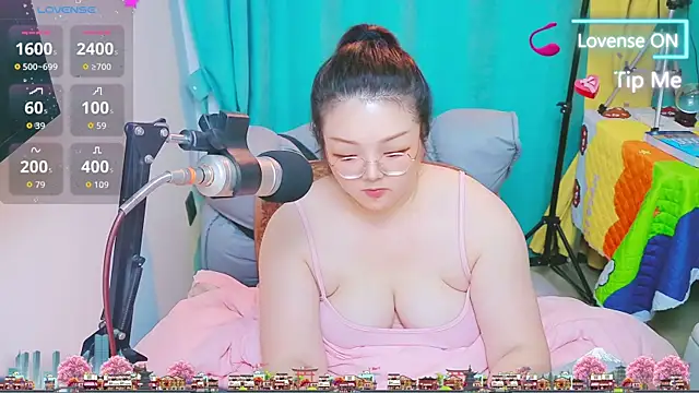 AngelwithEcup webcam