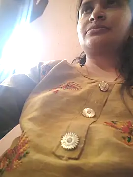 kirti-sharma webcam