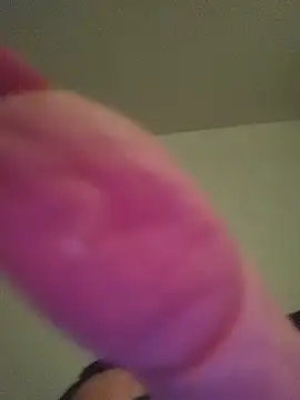 CurvySquirter69 webcam