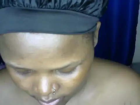Spicequeen23 webcam