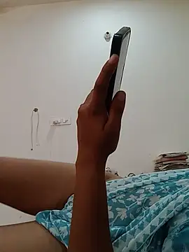 Ipsita-bold webcam