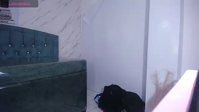 lia_harper_t webcam