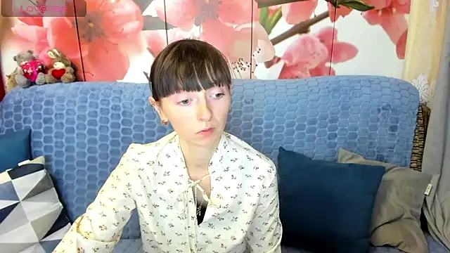 TayanaJons webcam