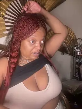 QueenNSlimmm3030 webcam