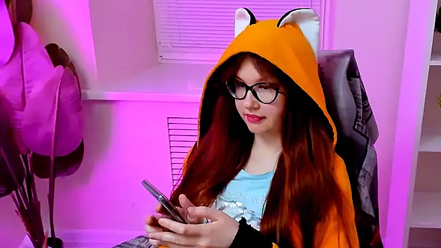 CarolGiggly webcam