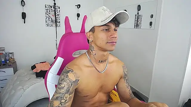 Leonard_Price webcam