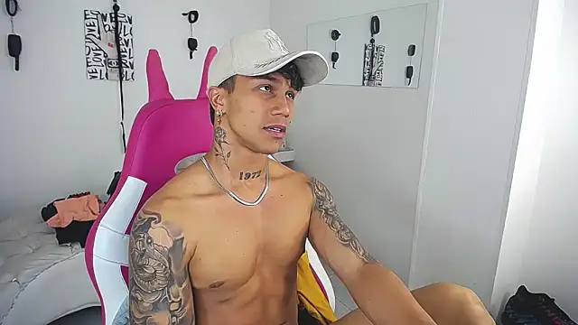 Leonard_Price webcam