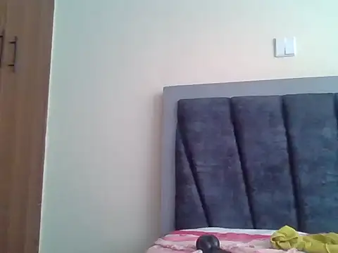 naughty-lopez webcam