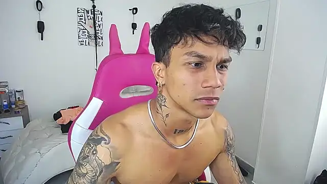 Leonard_Price webcam