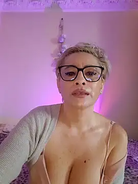 LunaBlaise webcam