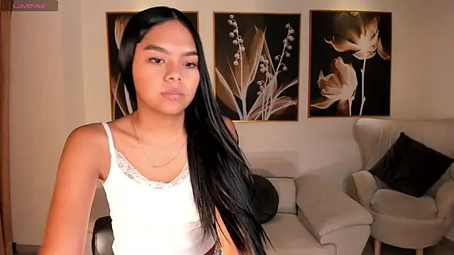 SaphiraJames webcam