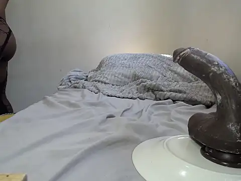 KinkyJXxX webcam